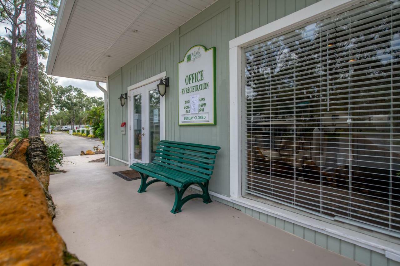 Naples Manor Naples Rv Resort מראה חיצוני תמונה